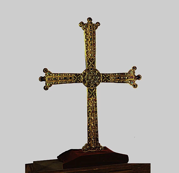 Victoria Cross, year 908, preserved in the Holy Chamber of the Oviedo Cathedral