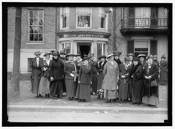 Woman suffrage, between 1910 and 1917. Creator: Harris & Ewing. Woman suffrage, between 1910 and 1917. Creator: Harris & Ewing