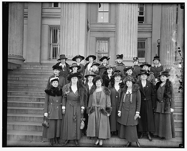 Woman's Liberty Loan Committee, between 1910 and 1920. Creator: Harris & Ewing. Woman's Liberty Loan Committee, between 1910 and 1920. Creator: Harris & Ewing