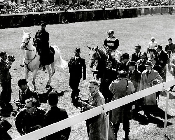 The Derby 1946. The winner Airborne being led in
