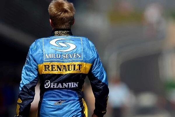Formula One Testing: Heikki Kovalainen Renault 24