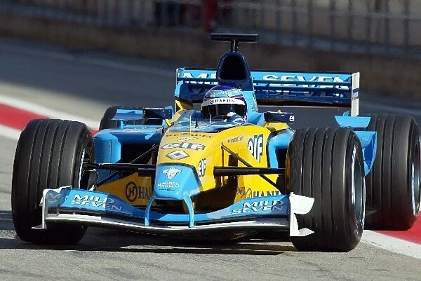Formula One Testing: Jarno Trulli Renault R23