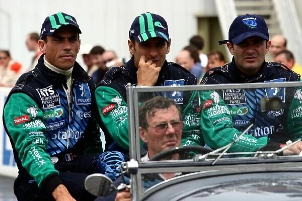 Le Mans 24 Hours: Eric Helary  /  Soheil Ayari  /  Nicolas Minassian Pescarolo Sport