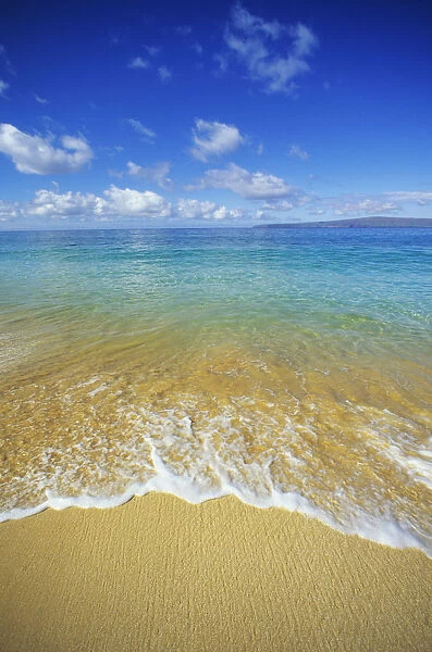 Hawaii, Maui, Makena Beach, Closeup Of Textured Foamy Shoreline, Calm Turquoise Ocean