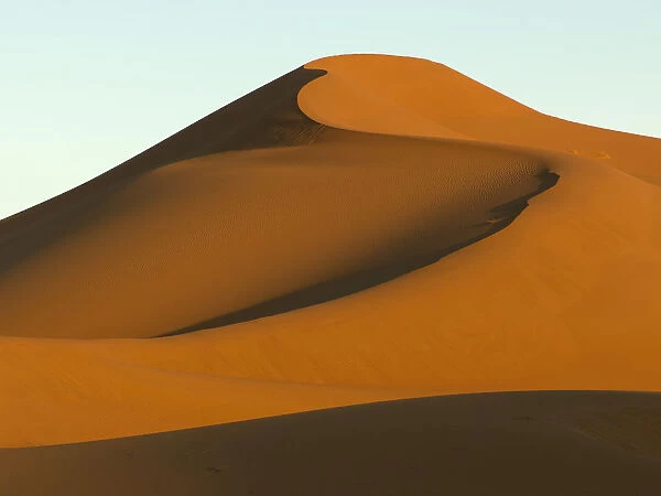 Smooth sand slopes