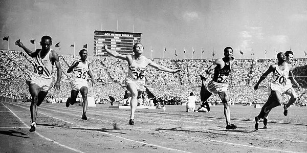 1948 Olympic Games Harrison Harrison Dillard of the USA (left