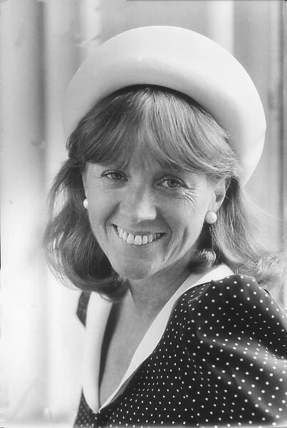 Anne Robinson TV presenter 1986