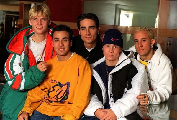 backstreet-boys-pop-group-aj-mclean-nick-carter-21523634.jpg
