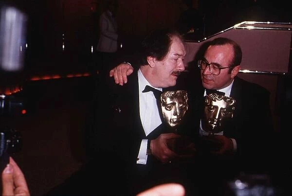 Bob Hoskins Actor with Michael Gambon at the BAFTA Awards March 1987 Dbase