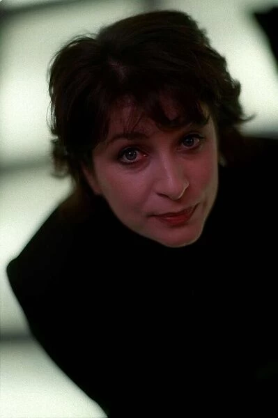 Caroline Quentin Actress April 1998 Who is staring in a new BBC comedy series Kiss