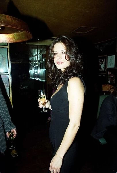 Catherine Zeta Jones Actress July 1998 At sticky Fingers resturant