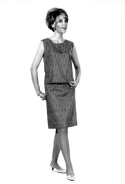 Clothing Fashion 1966: Model Delia Freeman. September 1966 P021467