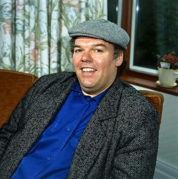 Comedian Roy Chubby Brown wearing tweed suit and cap Circa April 1986