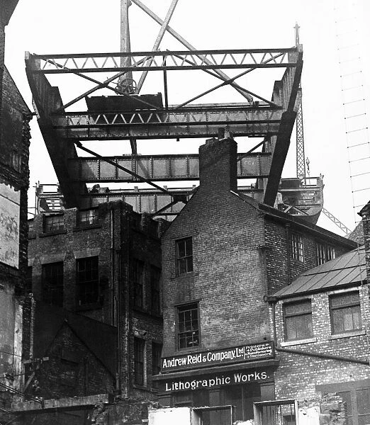 The construction of the new Tyne Bridge. Tyne and Wear, 17th March 1927