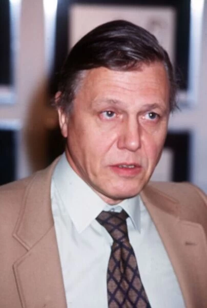 David Attenborough TV presenter Circa 1984