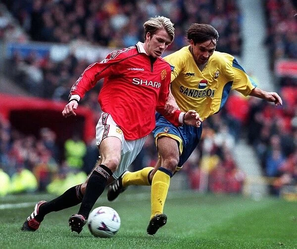 David Beckham of Manchester United Feb 1999 running with the ball v Southampton