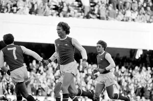 Division 1 football. Arsenal 2 v. Sunderland 2. October 1980 LF04-44-099