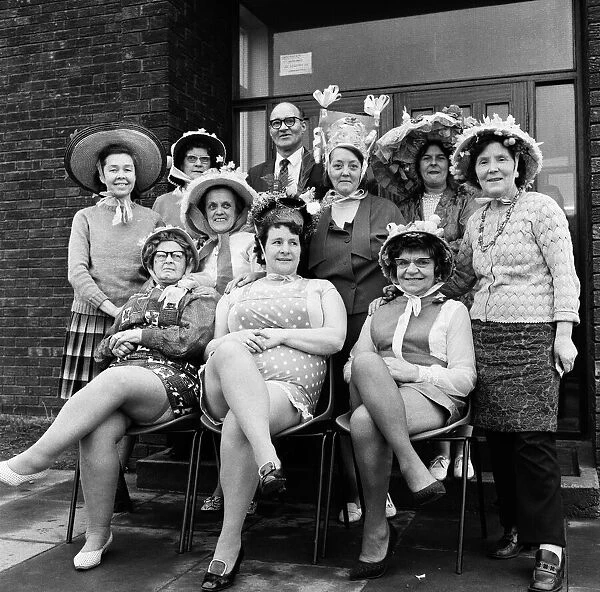 Easter bonnet parade, Grangetown. 1971