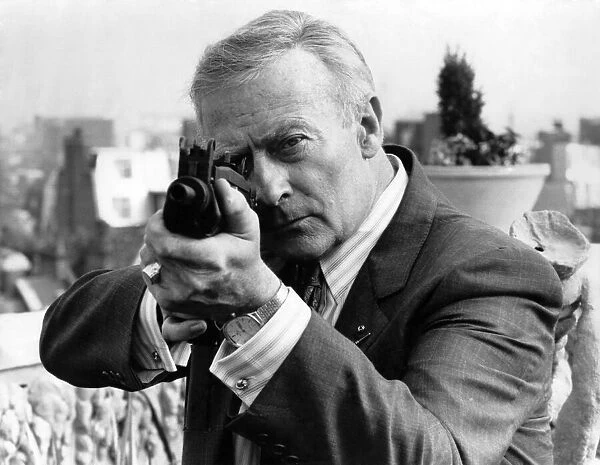 Edward Woodward actor who plays Robert McCall in new american tv series The Equalizer