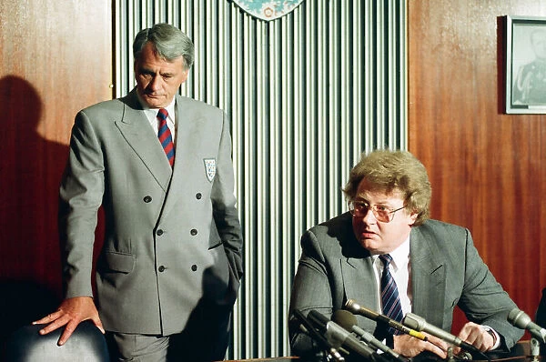 England manager Bobby Robson with FA Chief Executive Graham Kelly (right