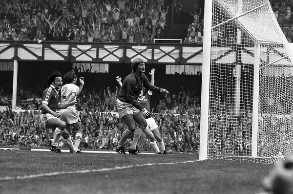 Everton 3 v. Birmingham City 1. August 1981 MF03-06-074