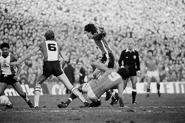 FA Cup 5th round tie. Portsmouth 0 v. Southampton 1. 29th January 1984