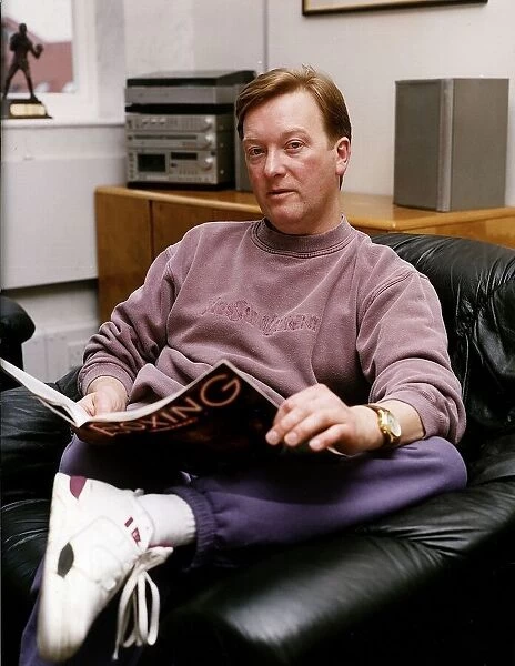Frank Warren Boxing Promoter at home A©Mirrorpix