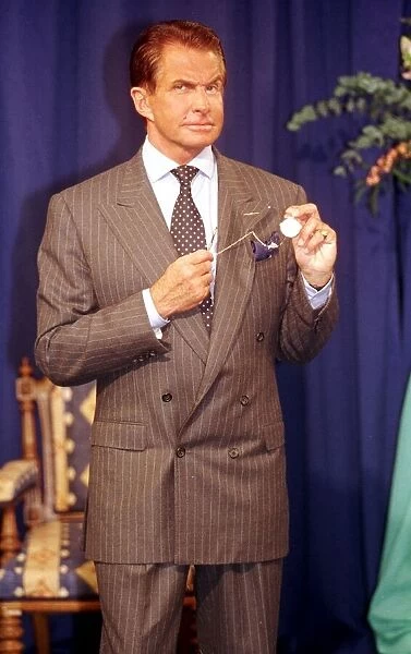 George Hamilton actor on set at LWT studios November 1998 in London
