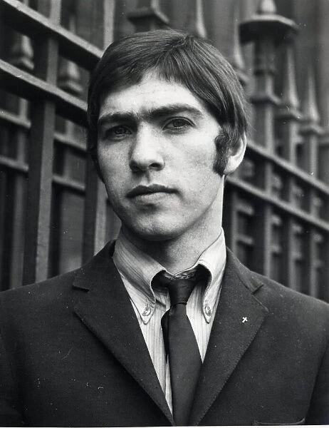 Glasgow Gangs March 1970 denis mulligan slashed on head 2 stitches outside court