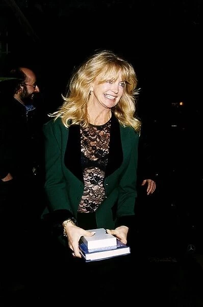 Goldie Hawn Actress leaving planet Hollywood