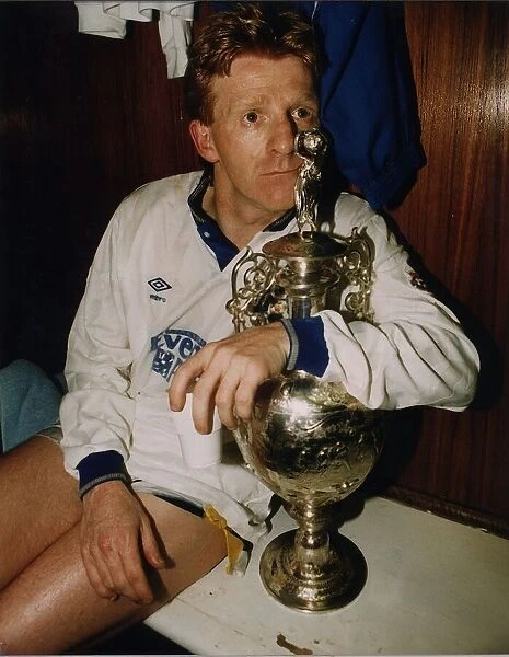 Gordon Strachan of Leeds United with The League Champion Trophy May 1992