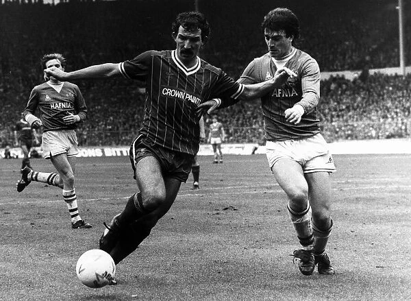 Graeme Souness of Liverpool beats Kevin Ratcliffe 1984