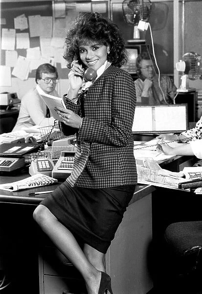 Halle Berry Miss USA at the Daily Express, Fleet Street, London - November 1986