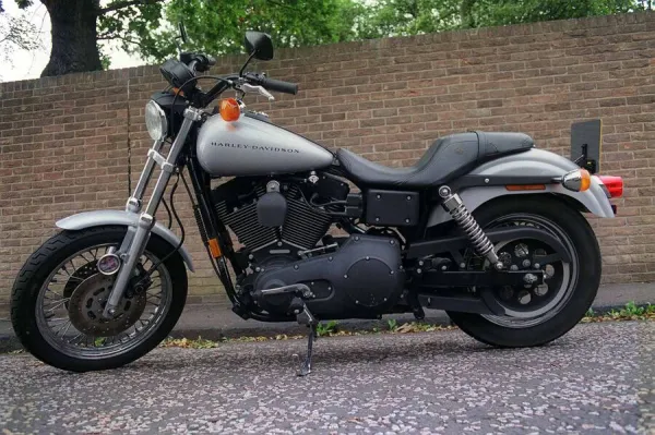 Harley Davidson Dyna Super Glide Sport August 1999 showing side view