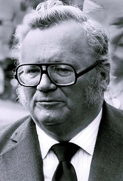 Harry Secombe, comedian. attending Peter Sellers memorial service. September 1980