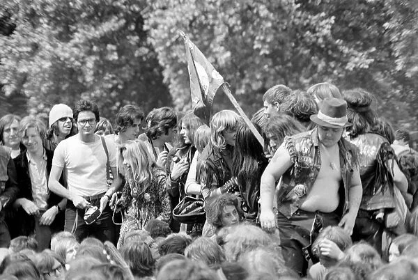 Hyde Park Pop Festival. July 1970 70-6854-010