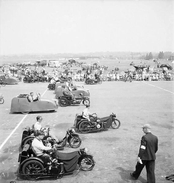 Invalid Tricycle Assoiation. rally, Hendon. July 1952 C3431