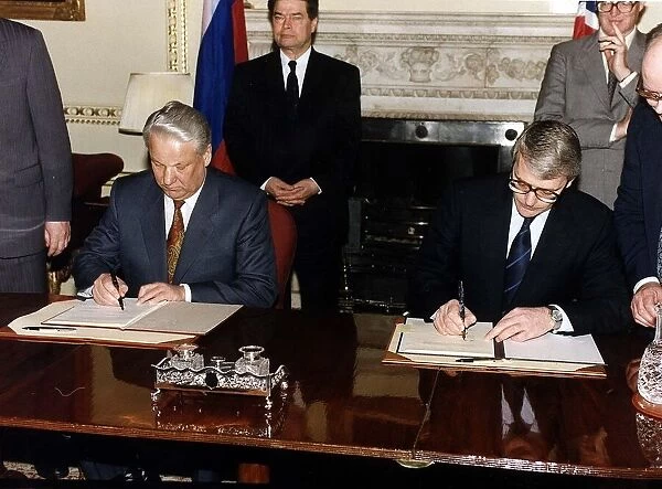 John Major with Boris Yeltsin signing a memorandum of understanding between the United