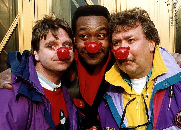 Lenny Henry comedian with Hale and Pace advertising charity red nose day A©mirrorpix