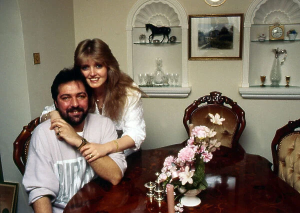 Linda Nolan with her husband Brian Hudson May 1991