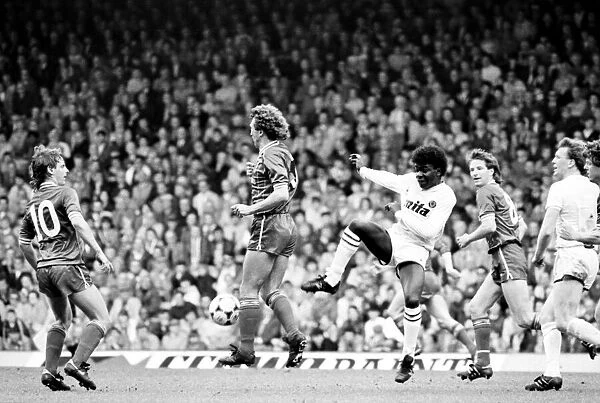 Liverpool v. Aston Villa. May 1985 MF21-05-017 The final score was a two one