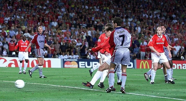 Manchester Uniteds May 1999 Teddy Sheringham scores equalising goal in the 90th