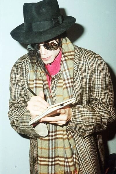 Michael Jackson Pop Star signing Autograph