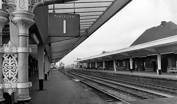 Middlesbrough Railway Station, Platform One, North Yorkshire, 8th March 1973