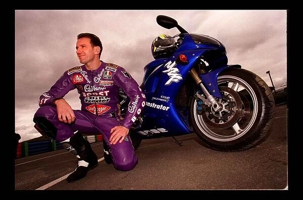 Niall Mackenzie British Superbike Champion Knockhill 1998 on Yamaha YZF R1