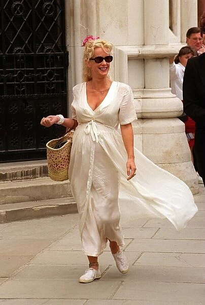 Paula Yates TV presenter at the High Court today where her divorce proceedings continue