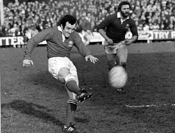 Phil Bennett of Llanelli and Wales. 26th April 1980