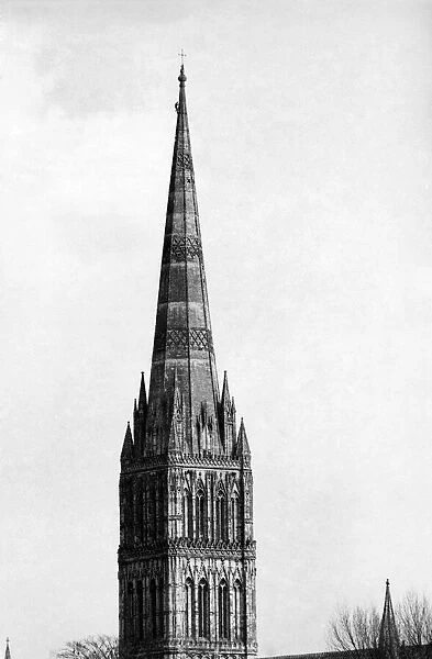 Pollution Attacks Salisbury Cathedral: Scaffolding to Cover Spire for 10 Years