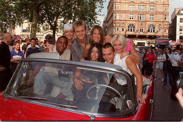 Pop groups Club 7 Sept 1999 photocall for their TV special