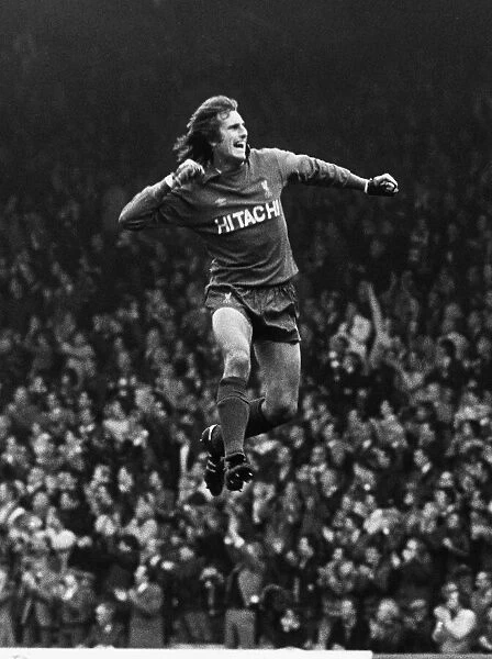 Ray Clemence Liverpool goalkeeper October 1979 celebrates after Liverpool had